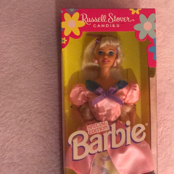 Russell Stover Candies Special Edition Barbie 1996 - Picture 3 of 5